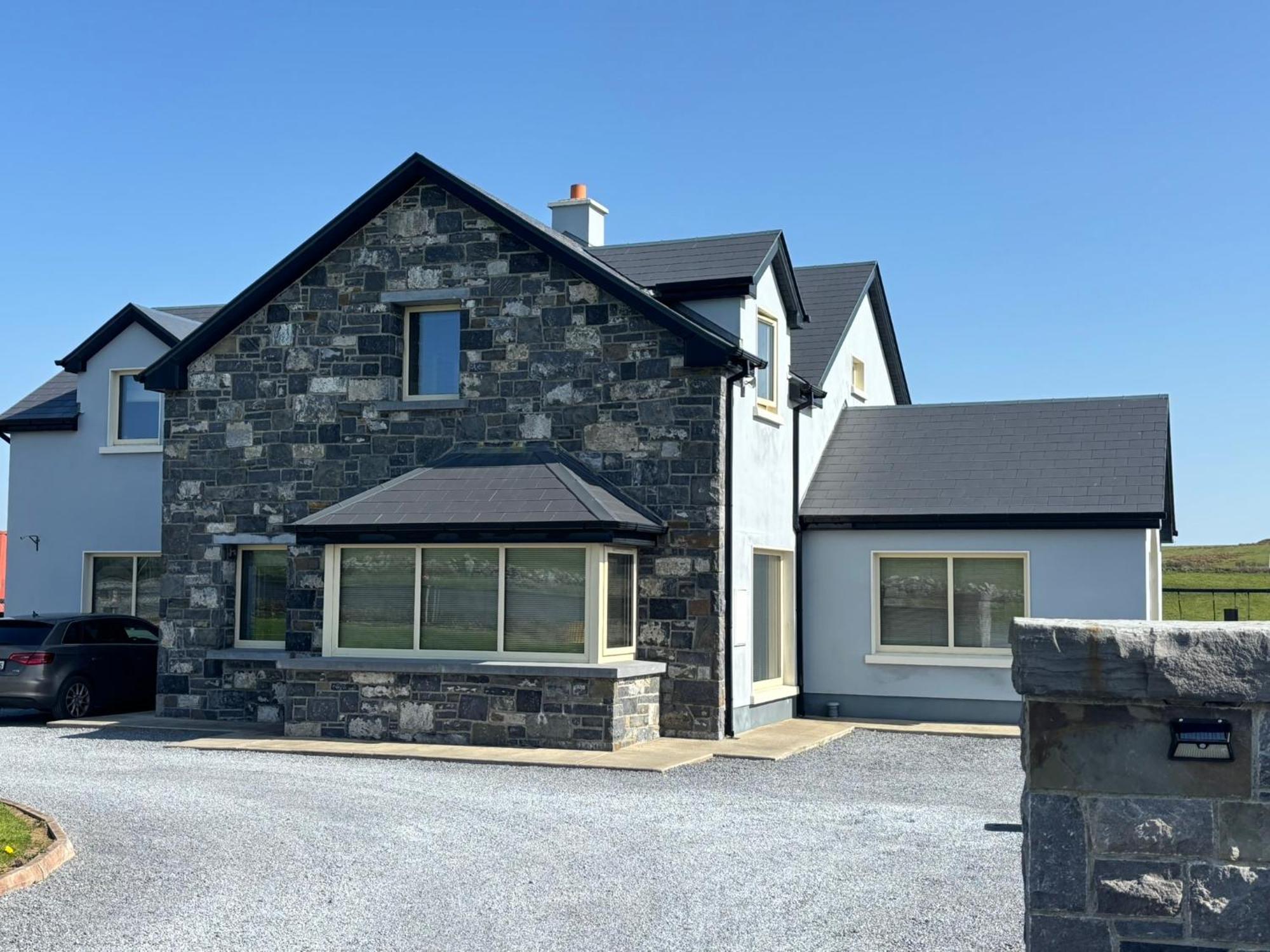Doolin Village Accomodation Exteriör bild